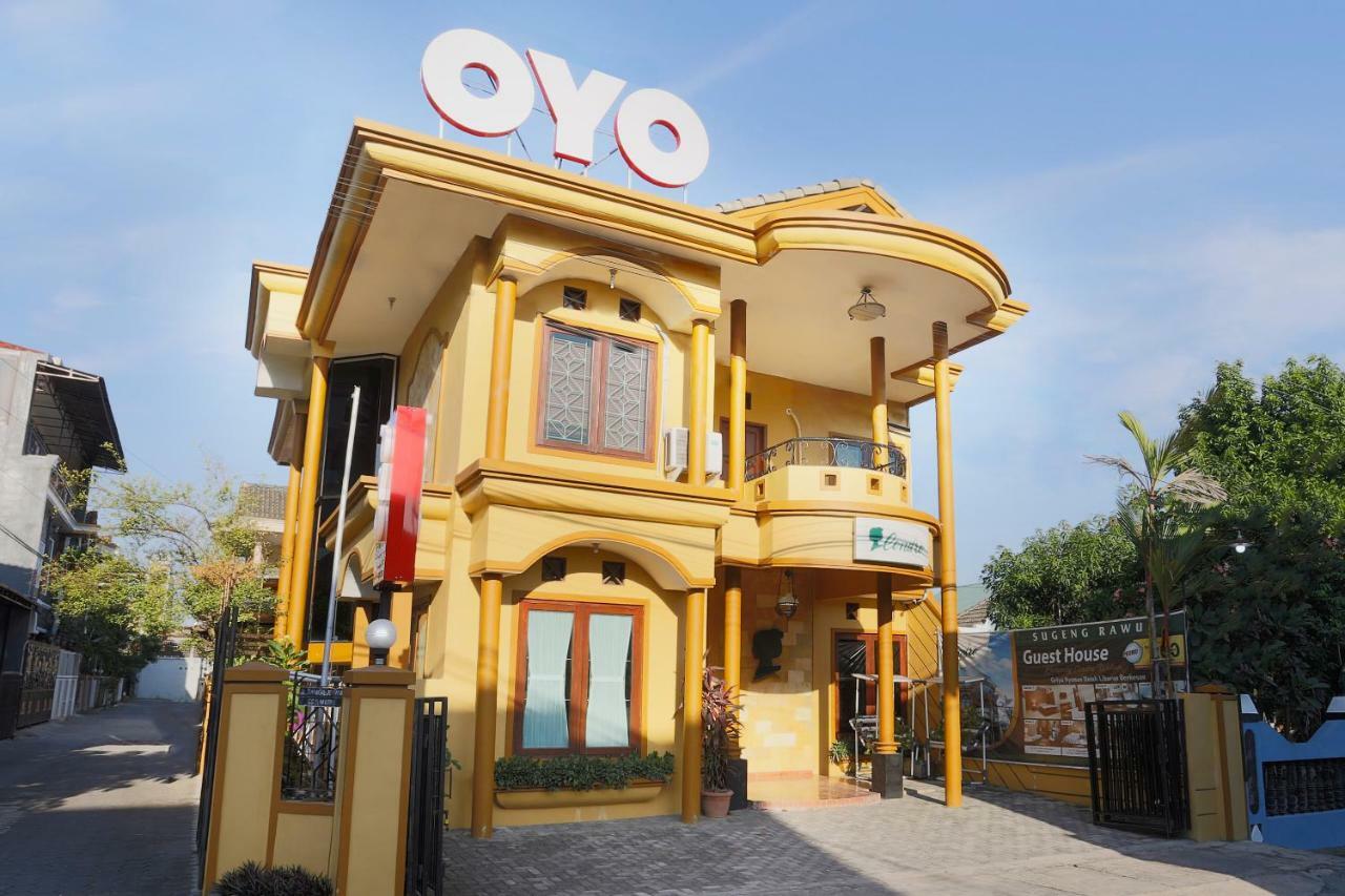 Oyo 1072 Kampung Condro Wulan Guesthouse Maguwo Exterior photo